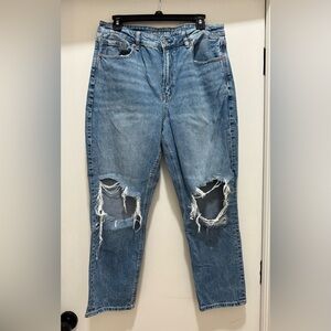 American Eagle Distressed Blue Jeans